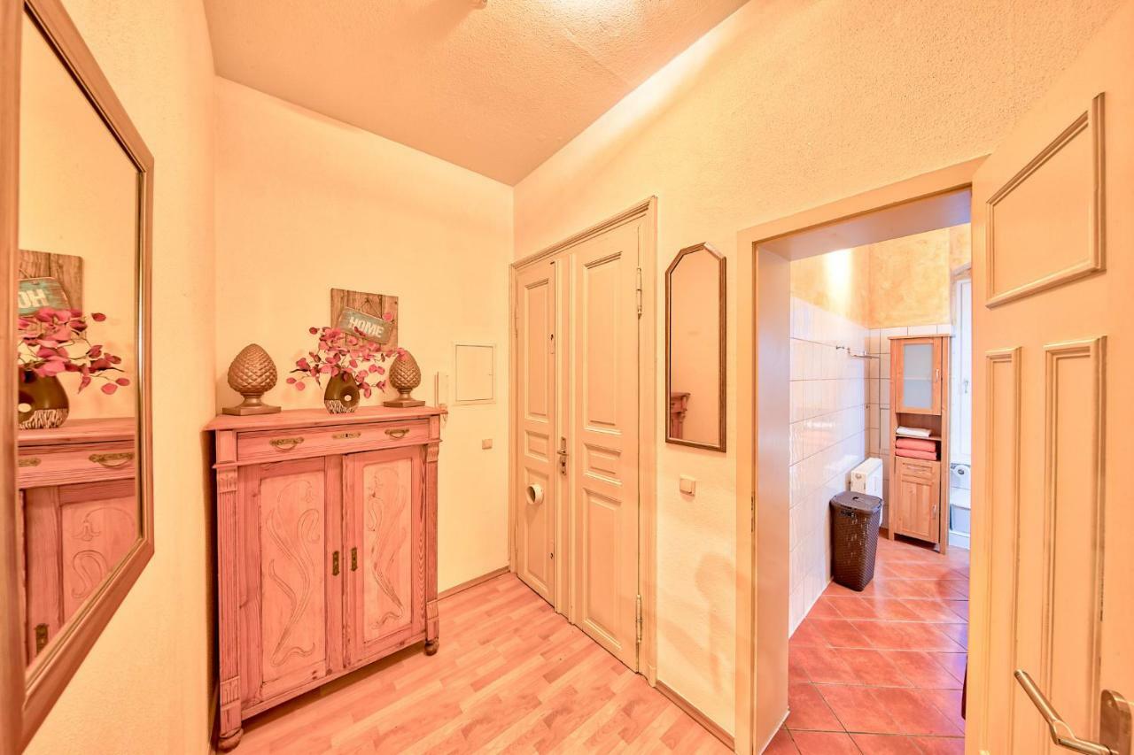 Ferienwohnung Residenz Bis 6 Gaeste , Ferienwohnung Dresden Bis 4 Gaeste, Ferienwohnung Elbflorenz Bis 2 Gaeste Luaran gambar