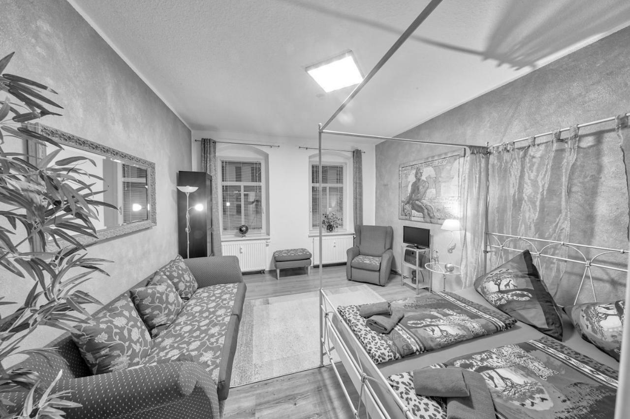 Ferienwohnung Residenz Bis 6 Gaeste , Ferienwohnung Dresden Bis 4 Gaeste, Ferienwohnung Elbflorenz Bis 2 Gaeste Luaran gambar